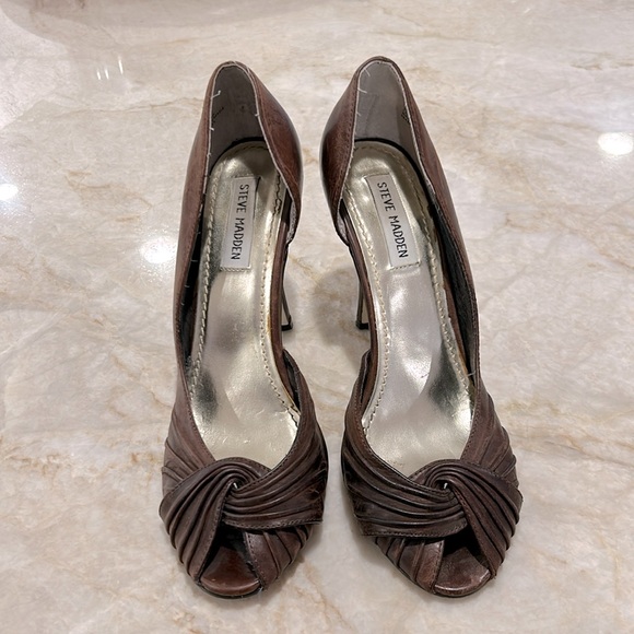 Steve Madden brown heels - Picture 1 of 5